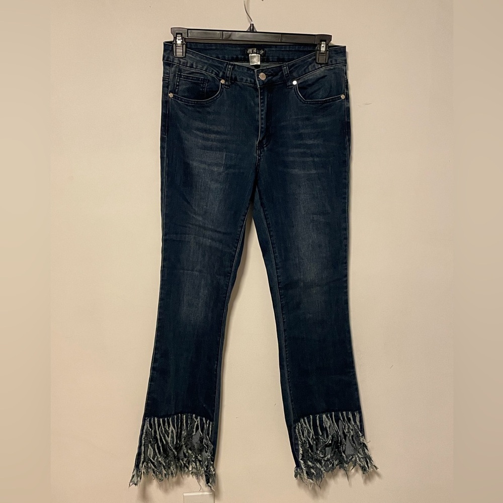 Venus Frayed Design Ankle Jeans